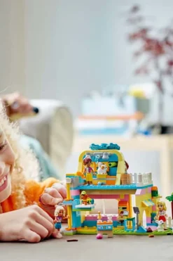 LEGO® Friends Dyrebutikk 42650