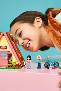 LEGO® Friends Glamping-hyttetur 42682