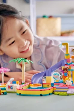 LEGO® Friends Gøyal dag i Badeland 42676