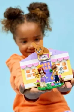 LEGO® Friends Heartlake Citys kaninhotell 42679