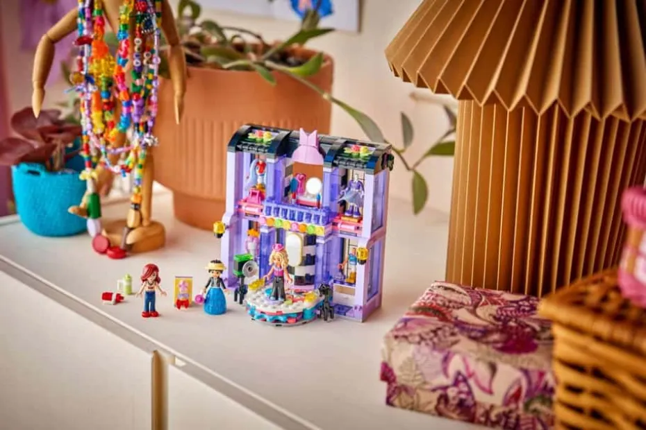 LEGO® Friends Heartlake Citys moteshow 42685
