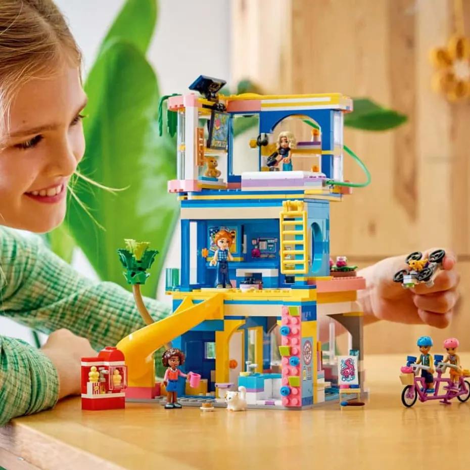 LEGO® Friends klubbhuset i Heartlake City 42689