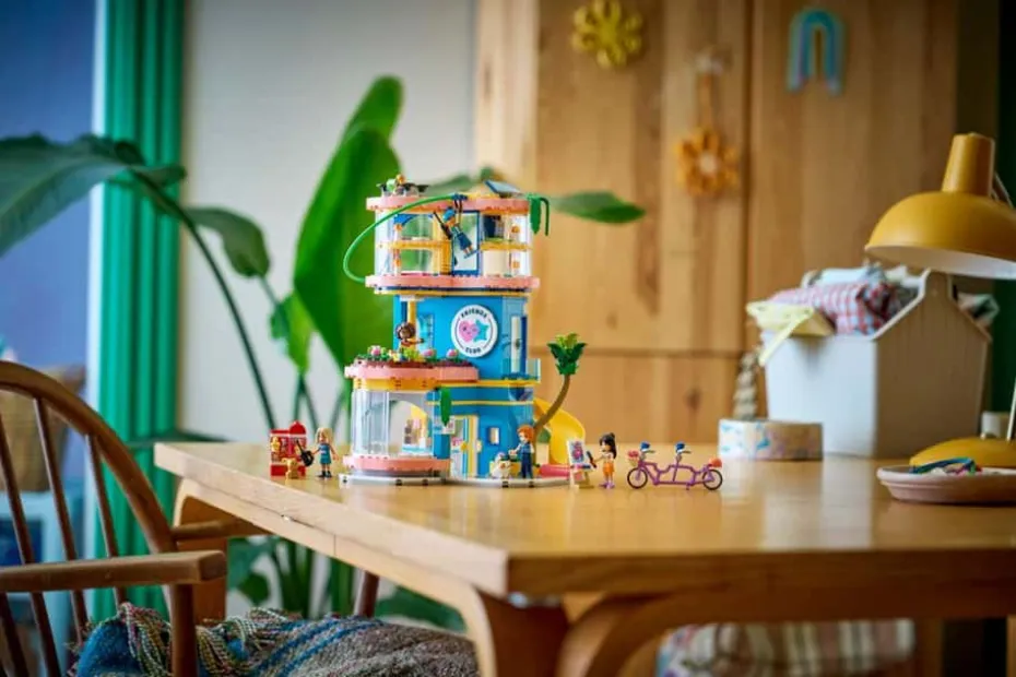 LEGO® Friends klubbhuset i Heartlake City 42689