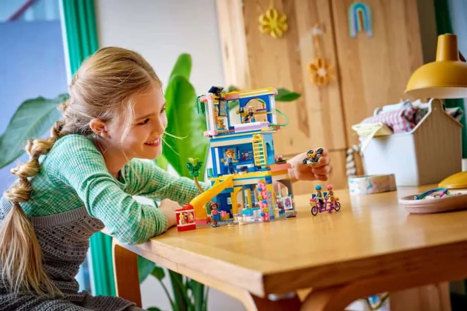 LEGO® Friends klubbhuset i Heartlake City 42689