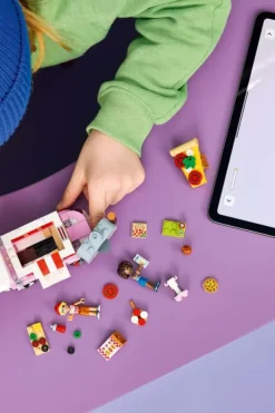 LEGO® Friends Pizzabil 42694