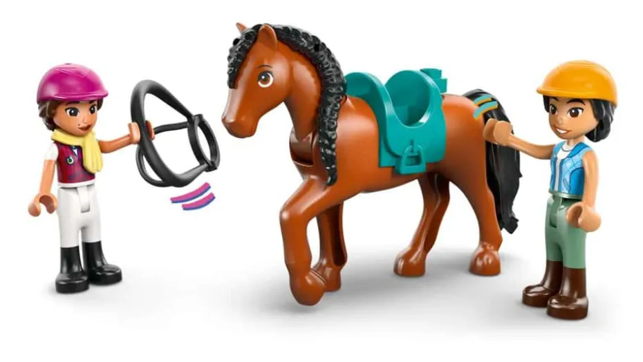 LEGO® Friends Rideskole med stall 42688