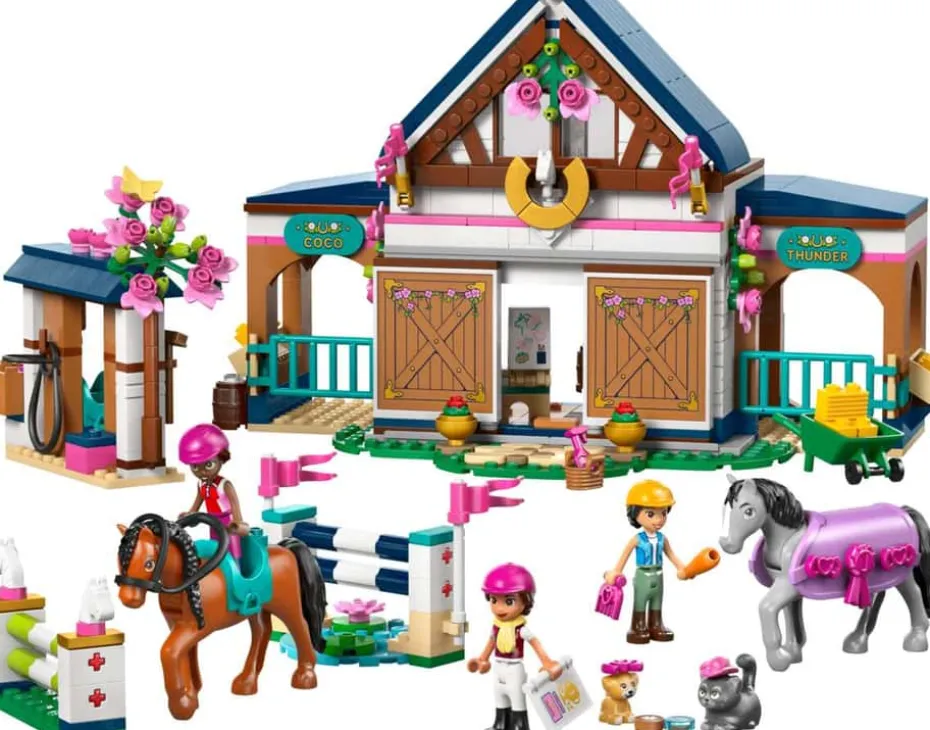 LEGO® Friends Rideskole med stall 42688