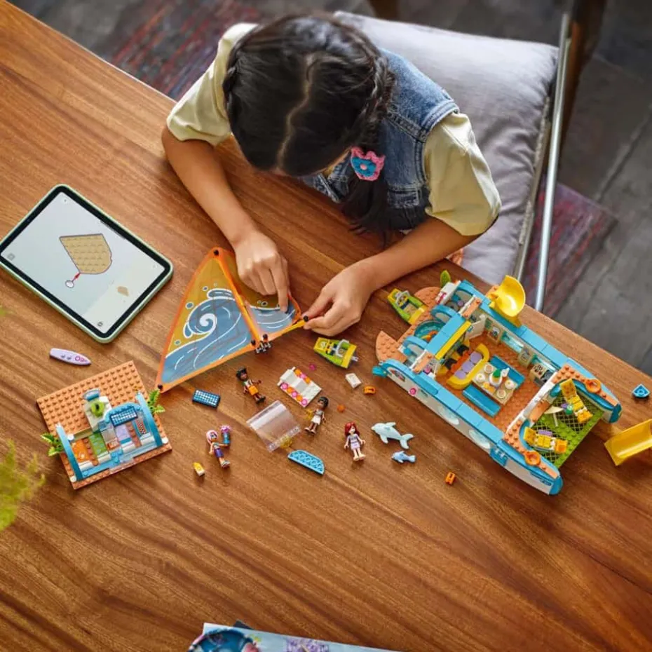 LEGO® Friends Seilbåteventyr 42664