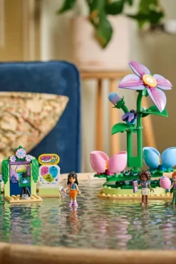 LEGO® Friends Snurrende tekoppkarusell med blomstertema 42702