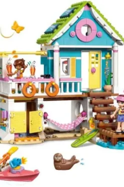 LEGO® Friends Strandhus med seler 42699