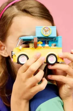LEGO® Friends Varebil med dyretilbehør 42678