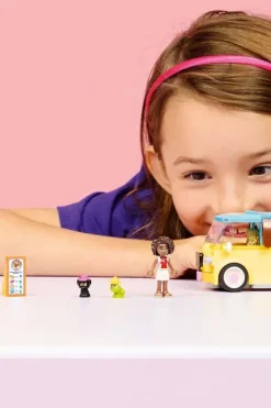 LEGO® Friends Varebil med dyretilbehør 42678