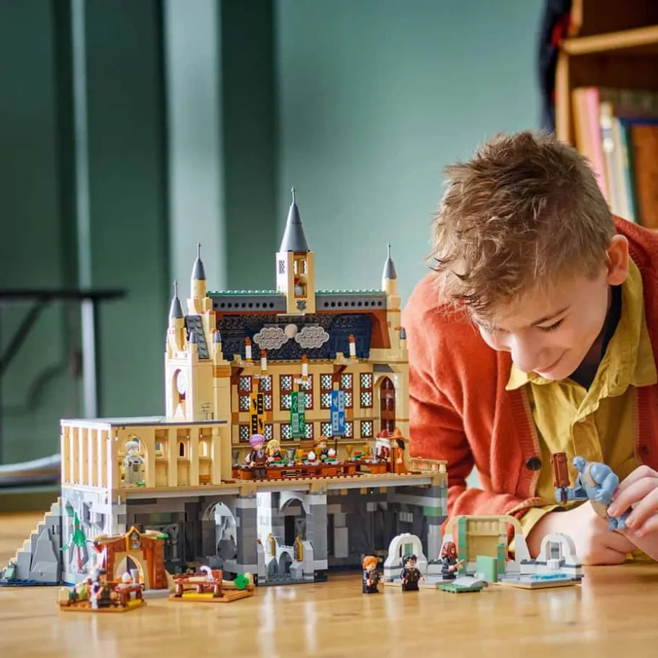 LEGO® Harry Potter™ Galtvortborgen: Festsalen 76435