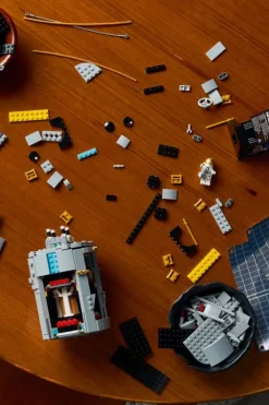 LEGO® Icons Hubble-romteleskopet 11382