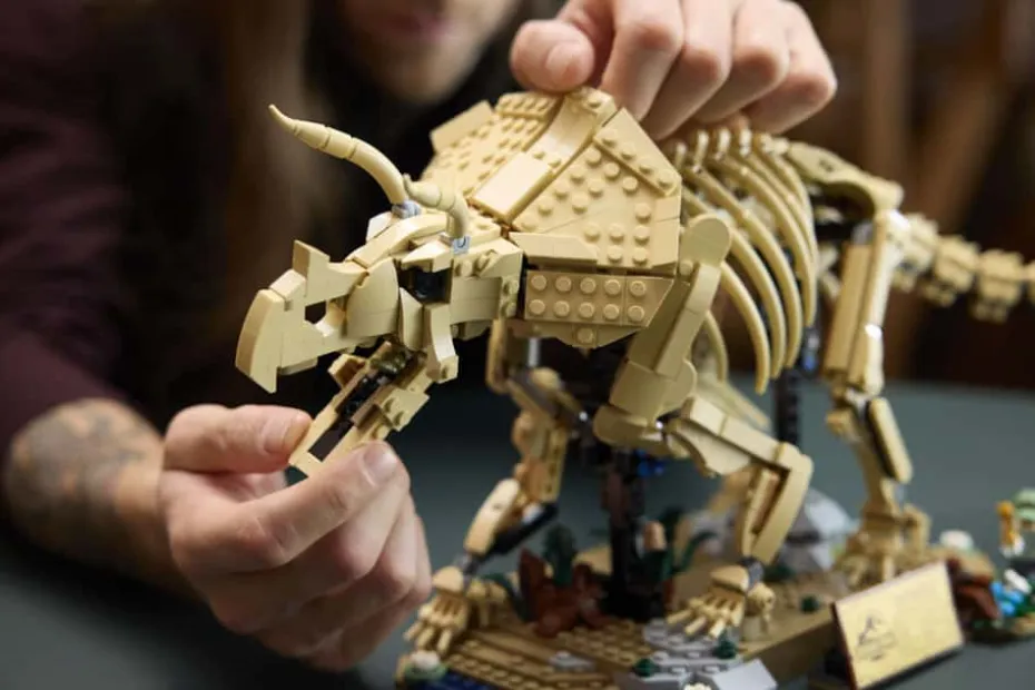 LEGO® Jurassic World Dinosaurfossiler: Triceratops 77985