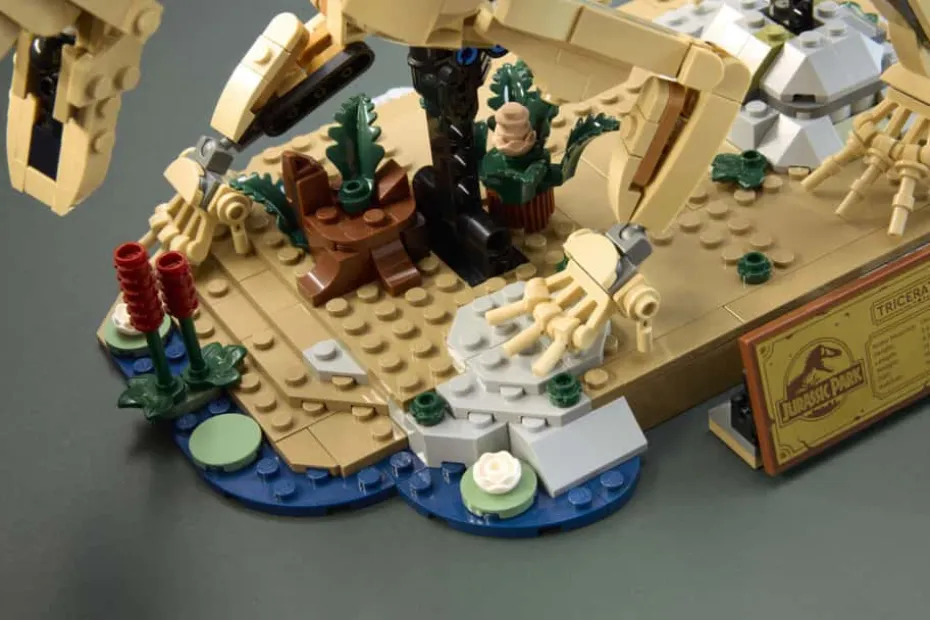 LEGO® Jurassic World Dinosaurfossiler: Triceratops 77985
