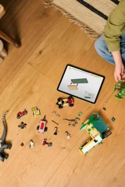 LEGO® Jurassic World På sporet av titanosaurus og raptor 76973