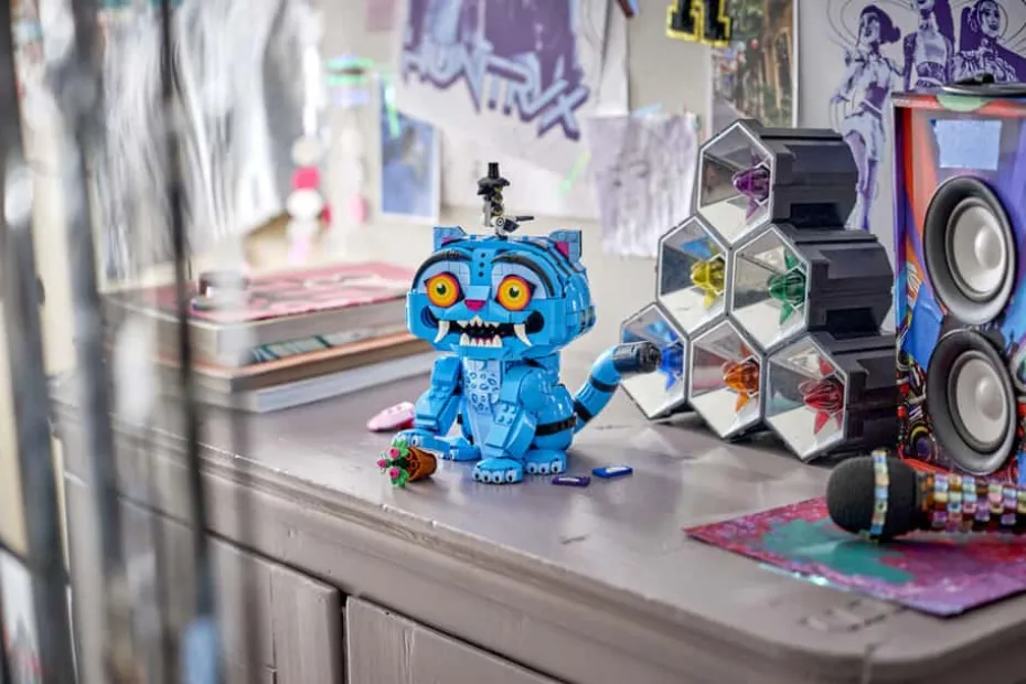 LEGO® Kpop: Demonjegerne Derpy Tiger og Sussie Bird 72537