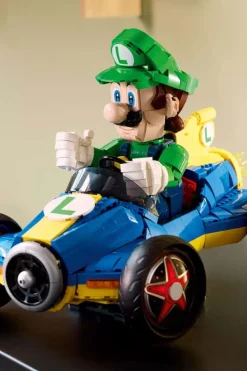 LEGO® Mario Kart™ – Luigi og Mach 8 72050