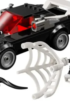 LEGO® Marvel Spider-Man mot Venom med muskelbil 76309