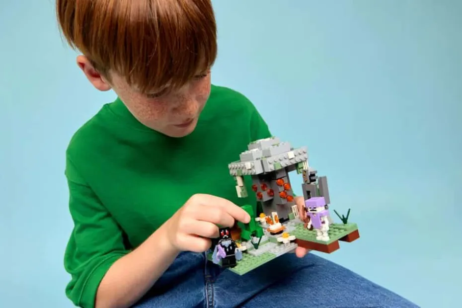 LEGO® Minecraft® Den bleke hagen 21586