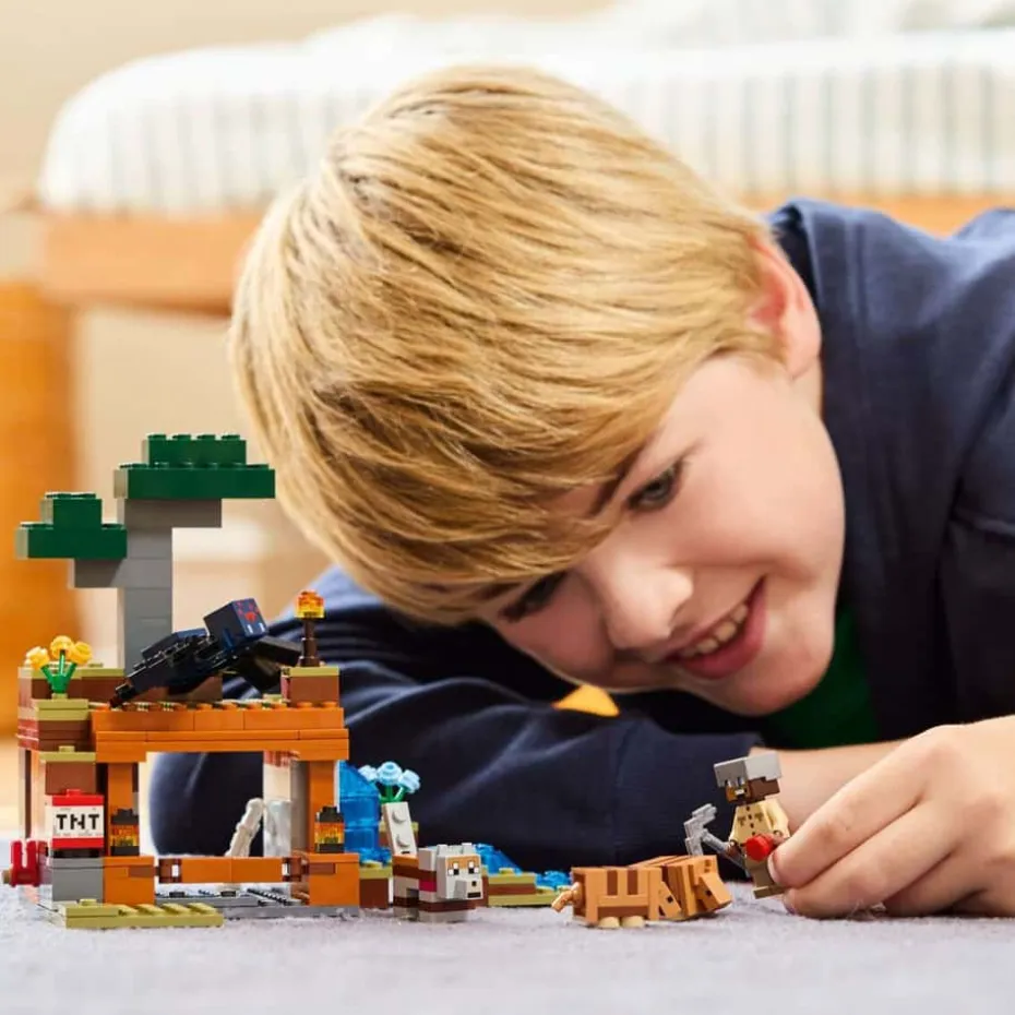 LEGO® Minecraft® Ekspedisjon til beltedyrgruven 21269