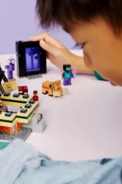 LEGO® Minecraft® Reise gjennom portalene til Nether og End 21584