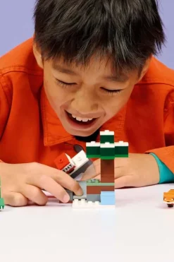LEGO® Minecraft® Steves eventyr på taigaen 21583