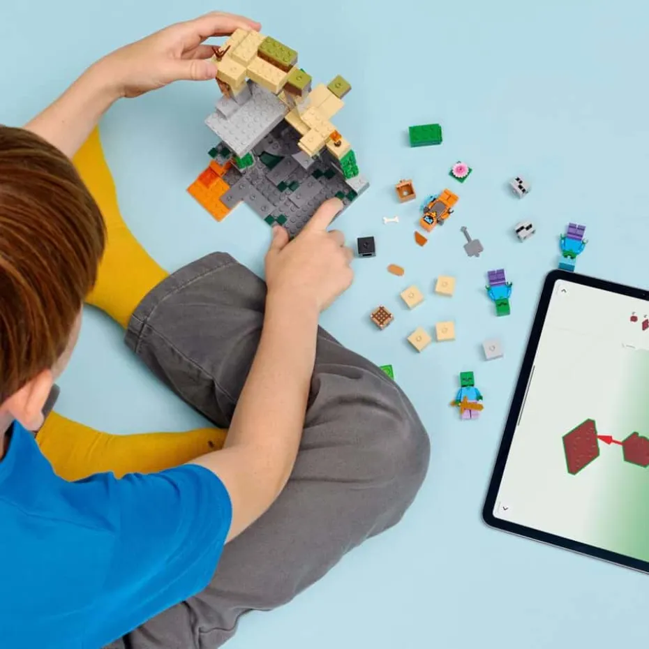 LEGO® Minecraft® Zombie-fangehull 21587