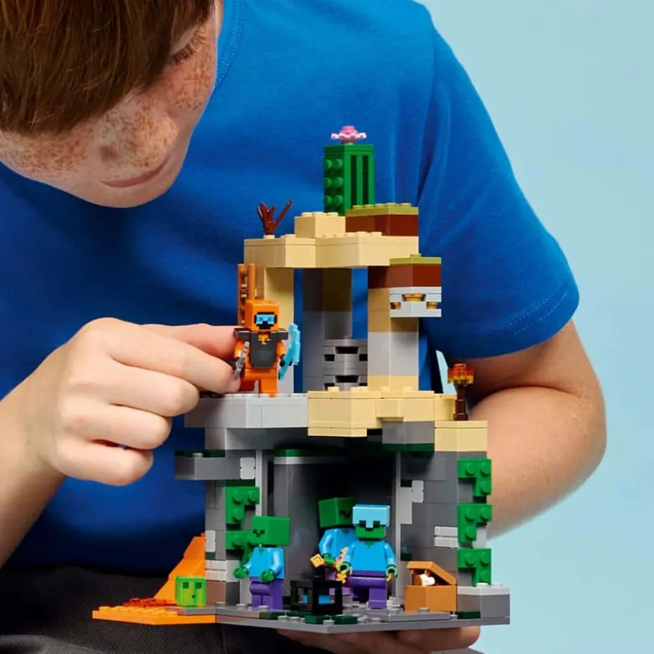 LEGO® Minecraft® Zombie-fangehull 21587
