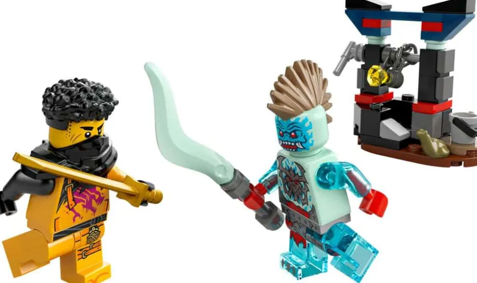 LEGO® NINJAGO® Kamp mellom Arin og en dragon 30700