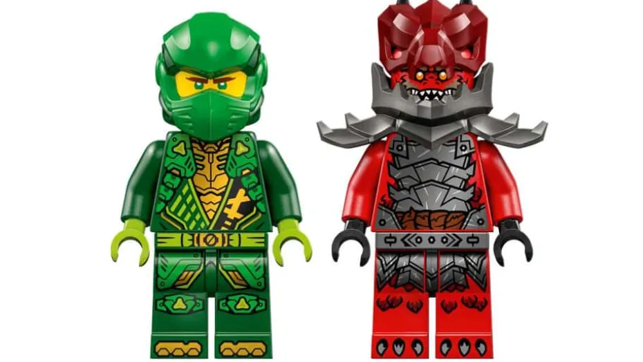 LEGO® NINJAGO® Lloyds pullback-racerbil 71828