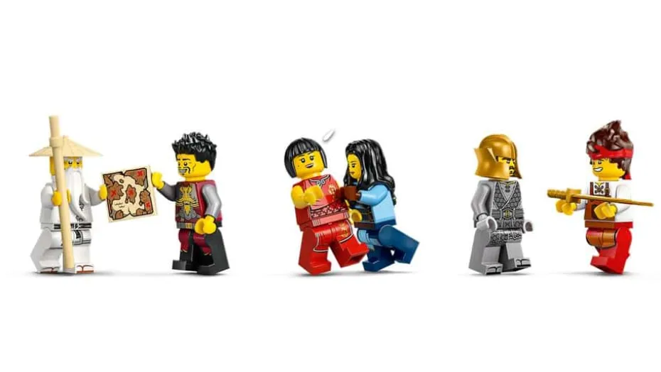 LEGO® NINJAGO® 15-årsjubileumssett med 4 våpen-smia 71858