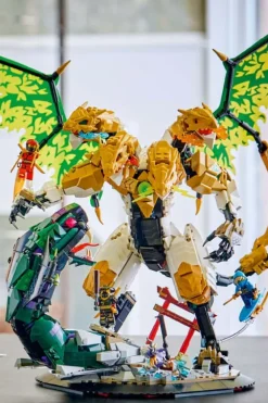 LEGO® NINJAGO® Ultra-dragen i kamp 71872