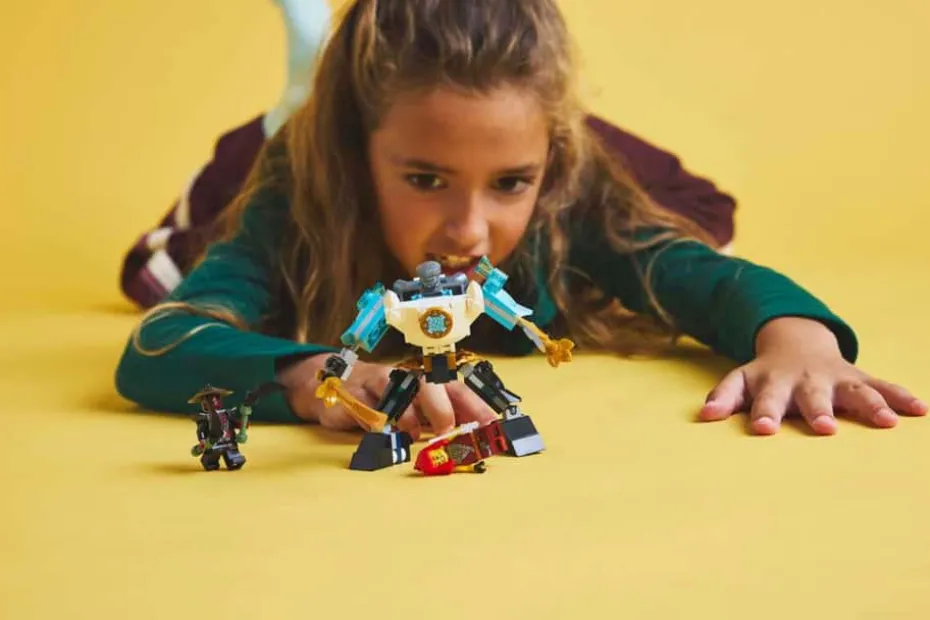 LEGO® NINJAGO® Zanes kampdrakt-robot 71827