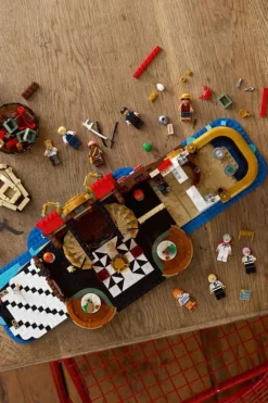 LEGO® ONE PIECE Baratie, den flytende restauranten 75640