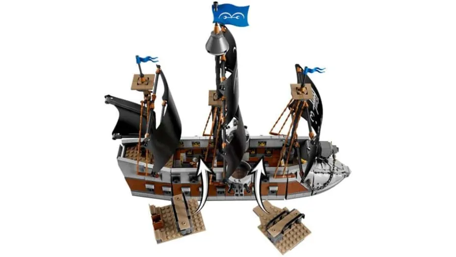 LEGO® ONE PIECE Garps krigsskip 75646