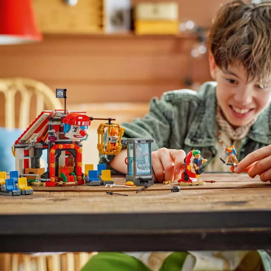 LEGO® ONE PIECE Sirkusteltet til klovnen Buggy 75637