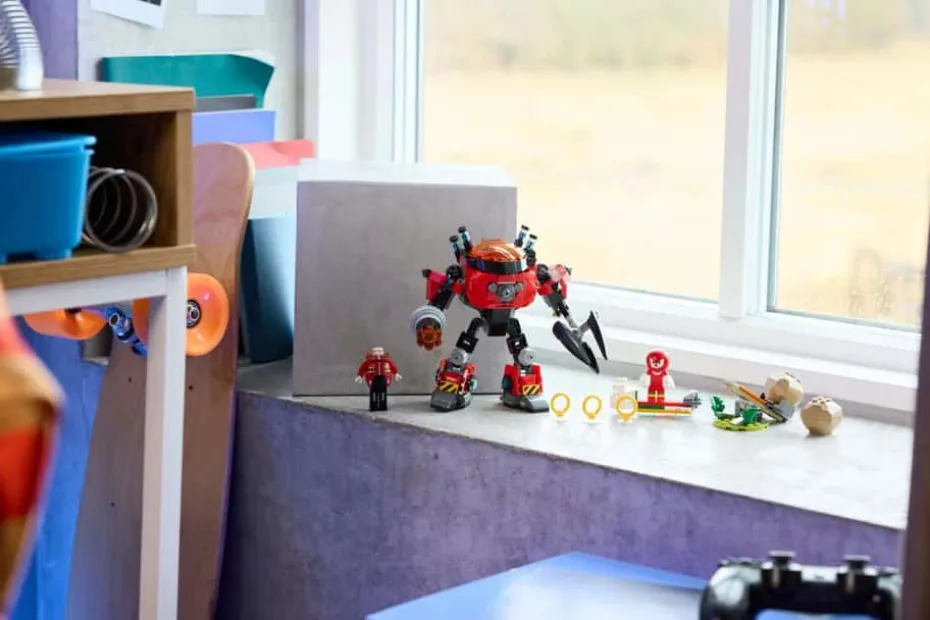 LEGO® Sonic the Hedgehog™ Knuckles mot Dr. Eggmans Egg Crusher-robot 77005