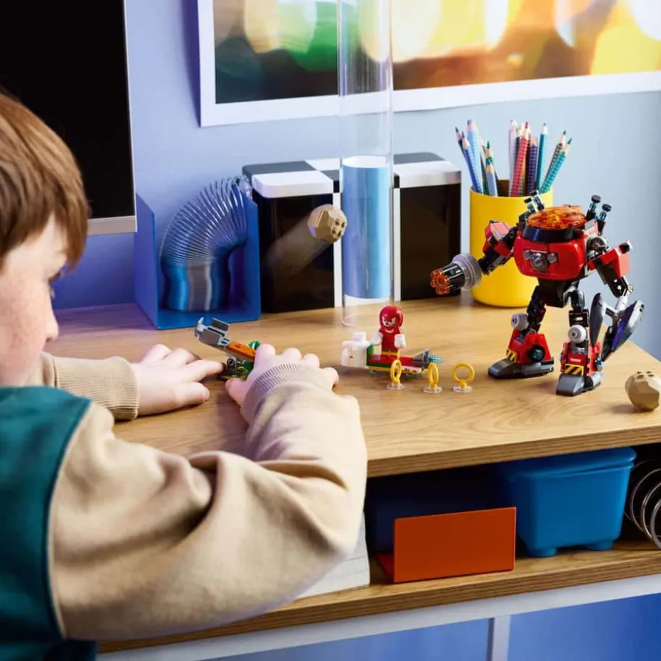 LEGO® Sonic the Hedgehog™ Knuckles mot Dr. Eggmans Egg Crusher-robot 77005