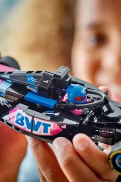 LEGO® Speed Champions BWT Alpine F1® Team A524-racerbil 77248