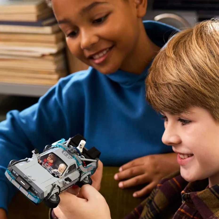 LEGO® Speed Champions Tidsmaskinen fra Tilbake til fremtiden 77256