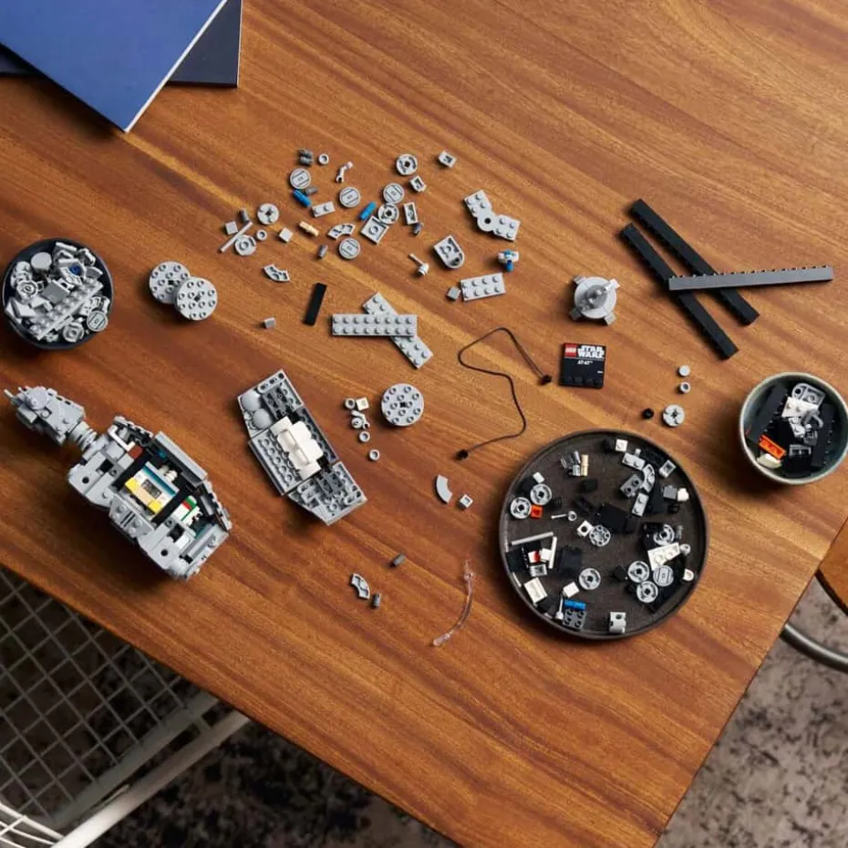 LEGO® Star Wars™ AT-AT™ 75440