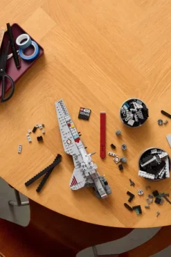 LEGO® Star Wars™ Attack Cruiser™ i Venator-klassen 75441