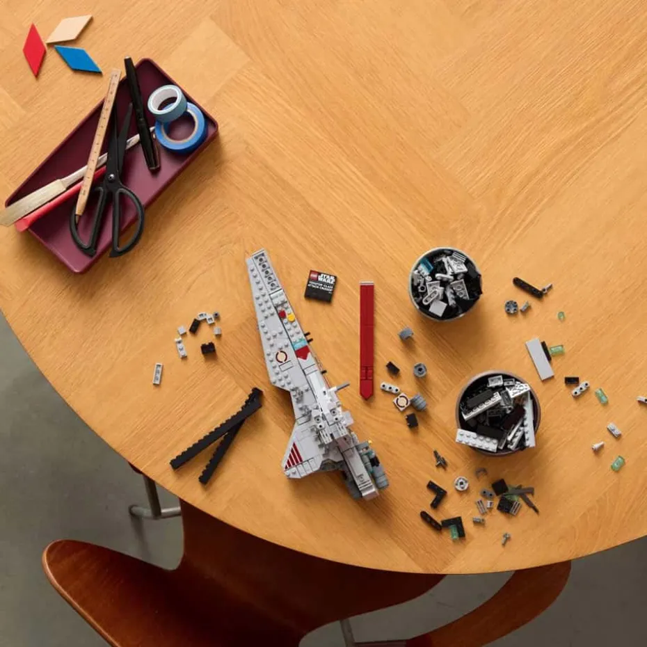 LEGO® Star Wars™ Attack Cruiser™ i Venator-klassen 75441
