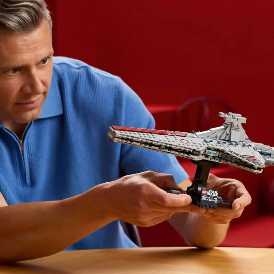 LEGO® Star Wars™ Attack Cruiser™ i Venator-klassen 75441