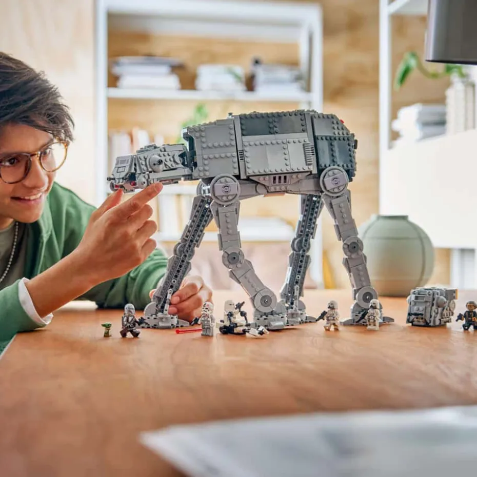LEGO® Star Wars™ Imperial Remnant AT-AT med INT-4 75454