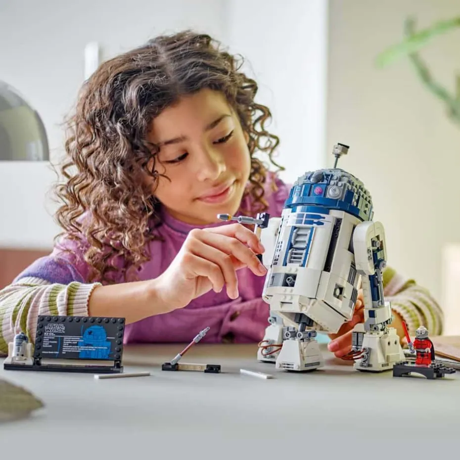 LEGO® Star Wars™ R2-D2™ 75379