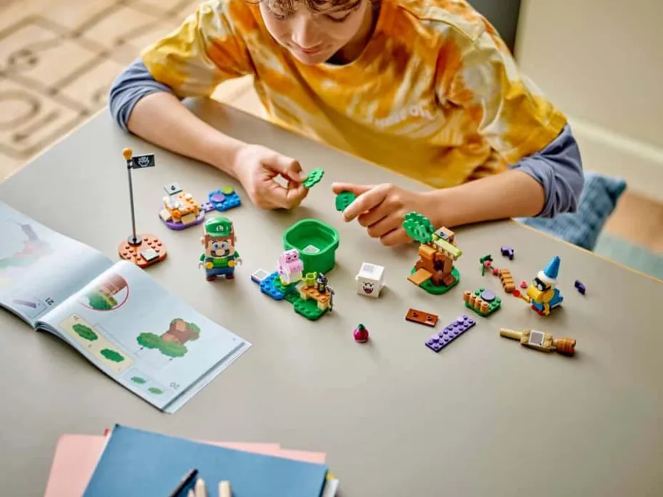 LEGO® Super Mario™ På eventyr med interaktive LEGO® Luigi™