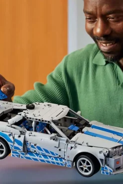 LEGO® Technic™ 2 Fast 2 Furious Nissan Skyline GT-R (R34)-bil 42210
